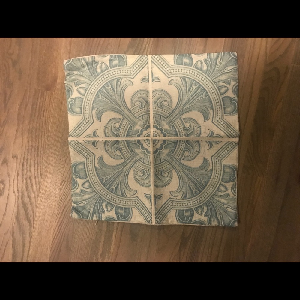 Blue & linen pillowcase